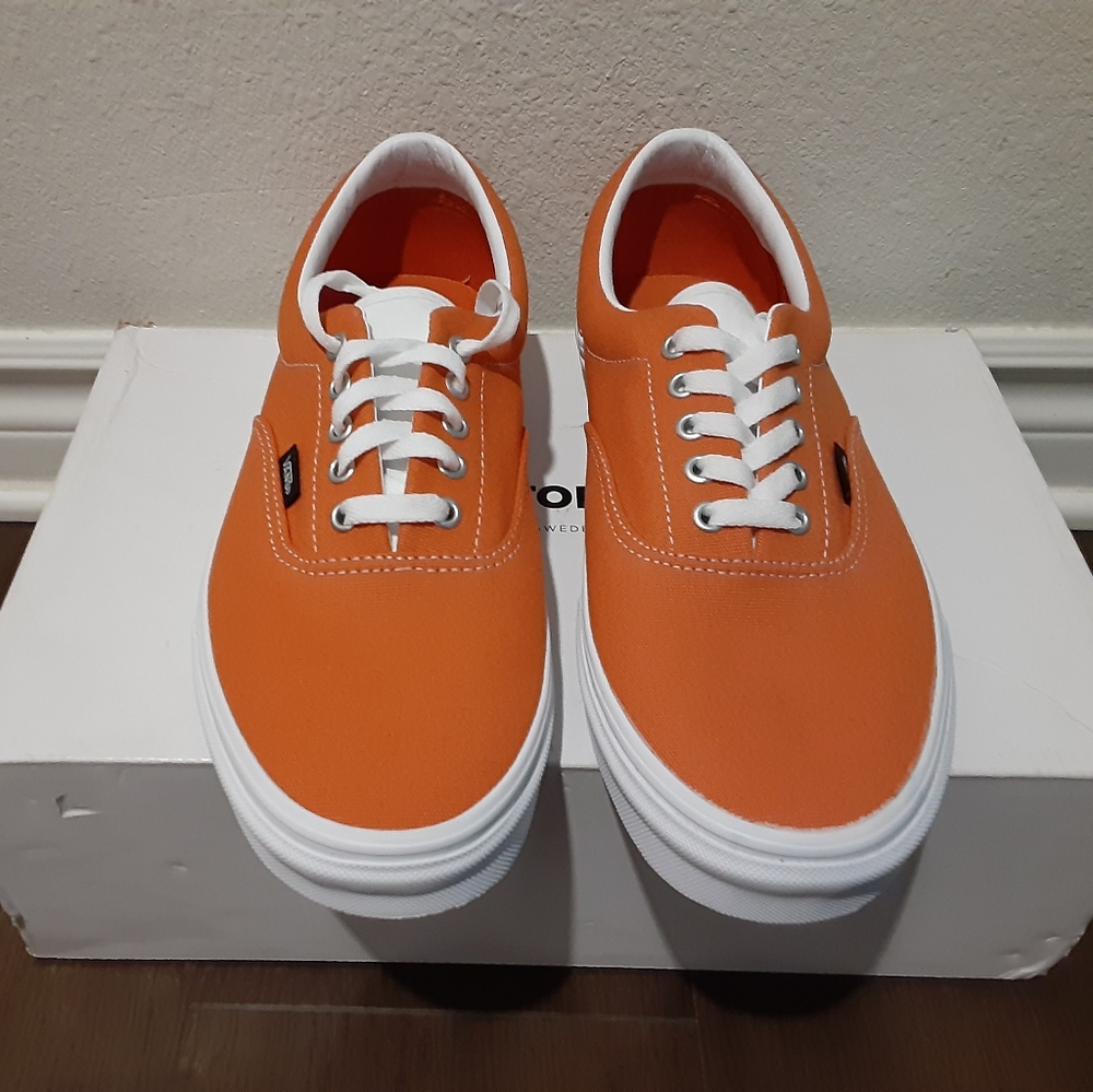 Vans - Picture 2 of 4